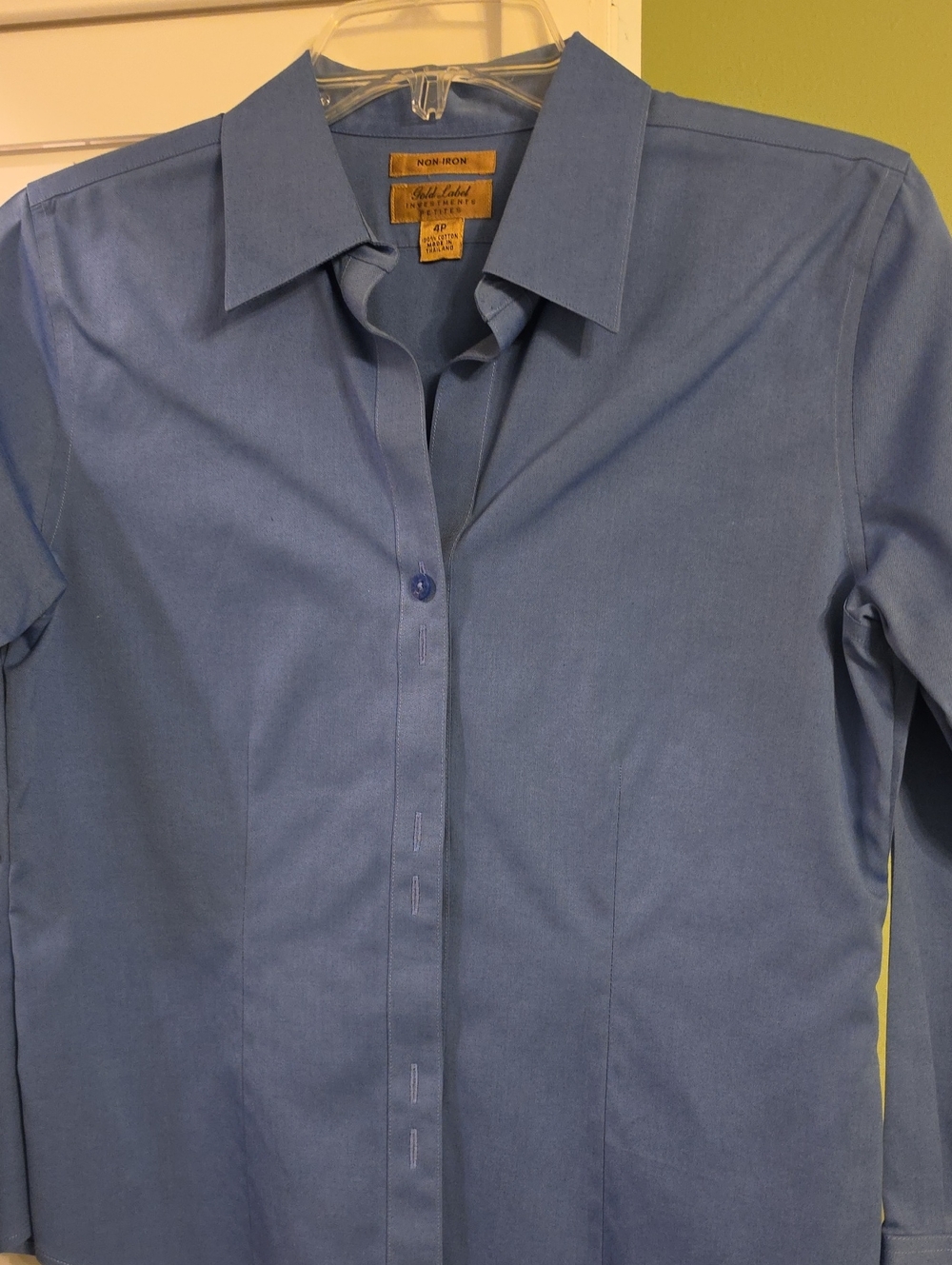 Gold Label Investmenrs Women's Blue Non-Iron, Long-sleeved Shirt